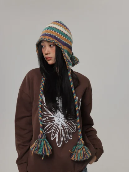 Stylish Knitted Trapper Hat with Striped Pattern - Image 8