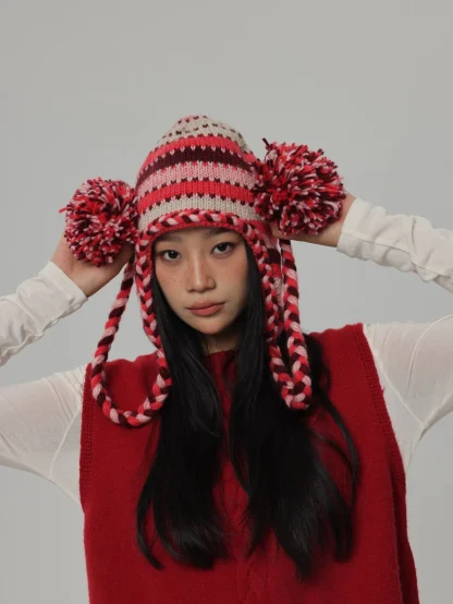 Stylish Knitted Trapper Hat with Striped Pattern - Image 13