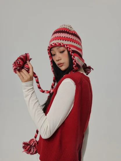 Stylish Knitted Trapper Hat with Striped Pattern - Image 12