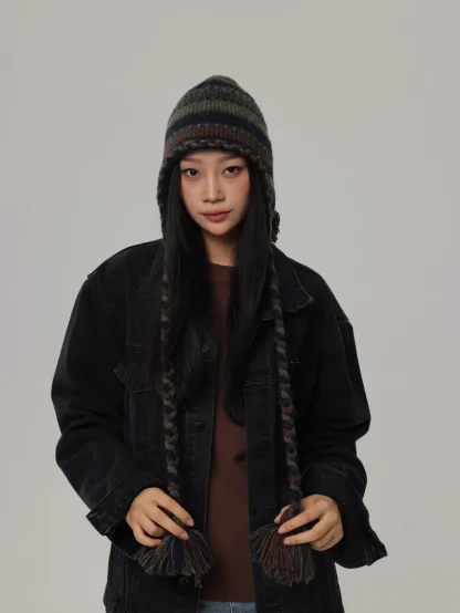 Stylish Knitted Trapper Hat with Striped Pattern - Image 2